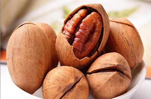 Pecans are nuts that help reduce the risk of prostate cancer