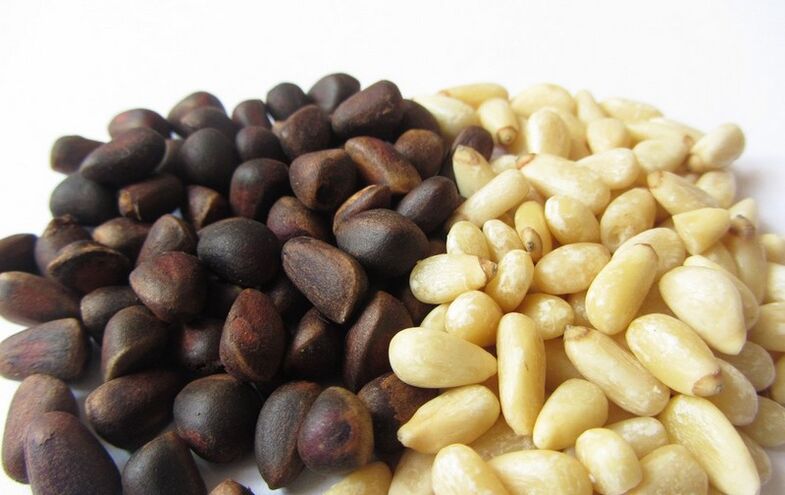 Pine nuts in men's diet help increase sperm activity